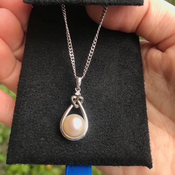 Authentic Pearl Drop Necklace - Picture 3 of 4